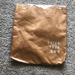 FREE tote bag (with purchase $30 or more)